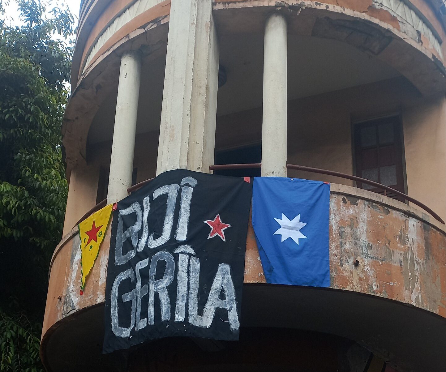 ★★SOLIDARIEDADE ENTRE OS POVOS: DEFENDER ROJAVA!★★