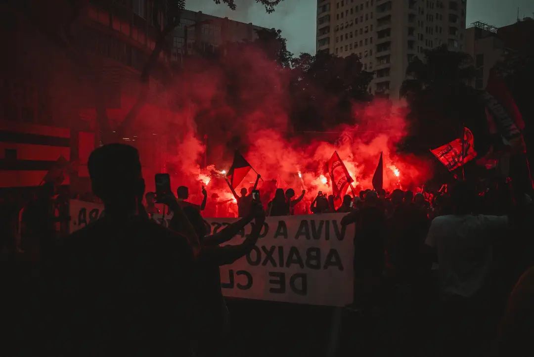 Eleições e a Permanente Ameaça do Fascismo no Brasil – Posição do Coletivo Kasa Invisível Frente às Eleições 2026